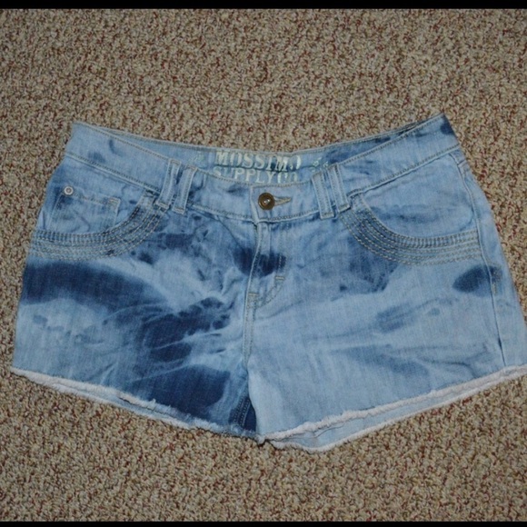 Mossimo Supply Co. Shorts Juniors 7 - Picture 2 of 3
